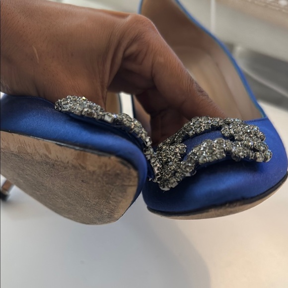 MANOLO BLAHNIK cobalt blue Hangisi 105MM Embellished Satin Pumps 39 - Picture 5 of 16